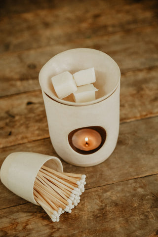 Aos-si Match Strike Pot